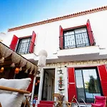 Karnelyan Alacati Çeşme