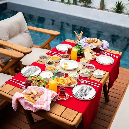 Karnelyan Alacati Otel Çeşme