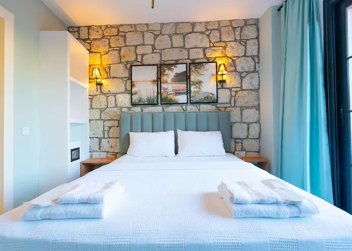 Karnelyan Alacati Szálloda *