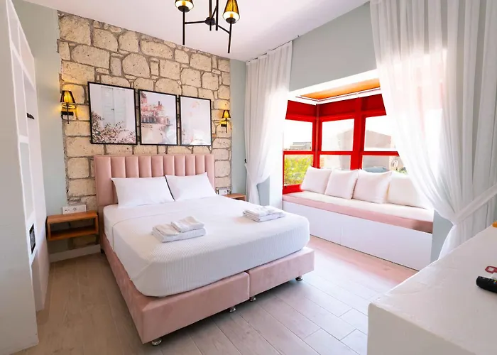 Karnelyan Alacati * Çeşme